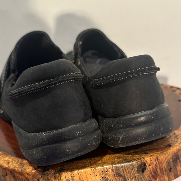 Clarks Roseville NEW Slip-On Loafers Blk Recycled Soles Store Display Size 8.5 - Picture 4 of 11